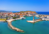 Erkunden Sie die malerische Hafenstadt Rethymnon auch auf eigene Faust.