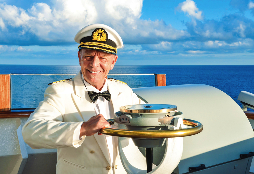 Herzlich willkommen an bord von Alisa - es erwartet Sie Kapitän Morten Hansen!