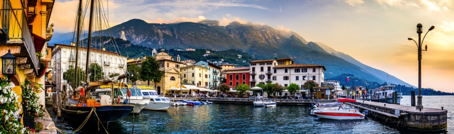 Malcesine bietet sich perfekt für eine Bootstour an.