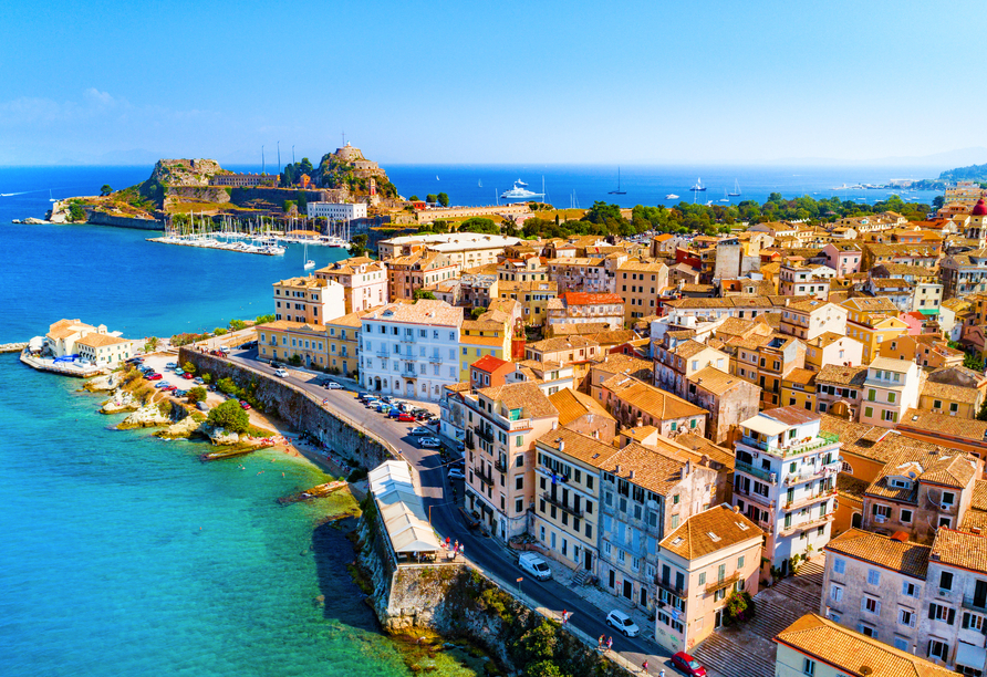 Lassen Sie sich bei Buchung des optionalen Ausflugs von Korfu-Stadt verzaubern!
