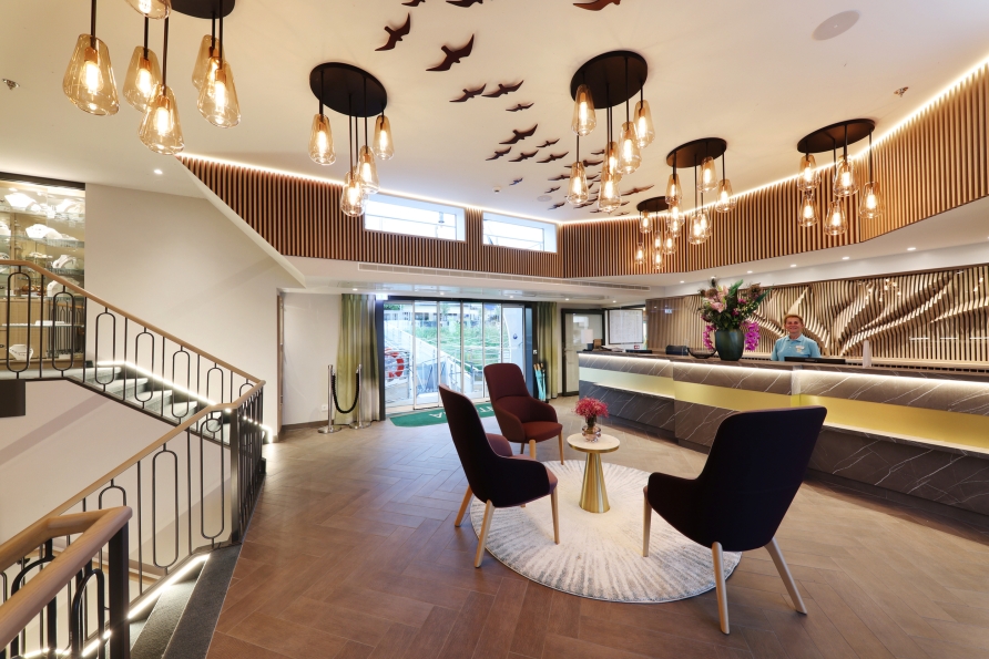 Elegantes Foyer an Bord von Antonia