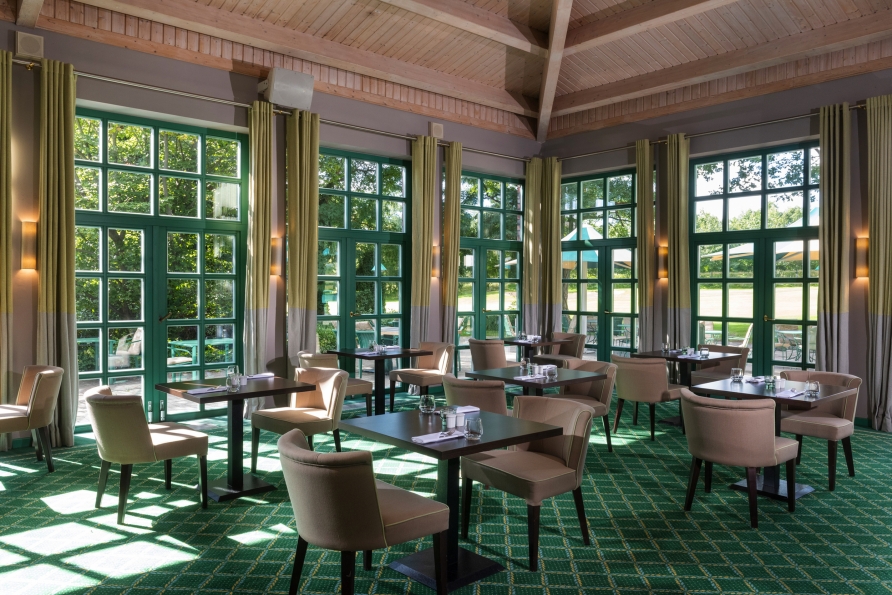 Genießen Sie kulinarische Highlights im Golf Restaurant 
