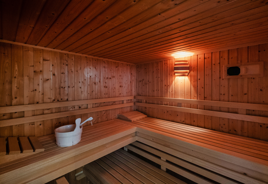 In der Sauna finden Sie Ruhe und Entspannung.