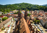Rund 130 Marktstände mit verschiedenen Angeboten finden Sie auf dem Freiburger Münstermarkt. 