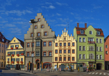 Spazieren Sie durch die Altstadt von Regensburg.