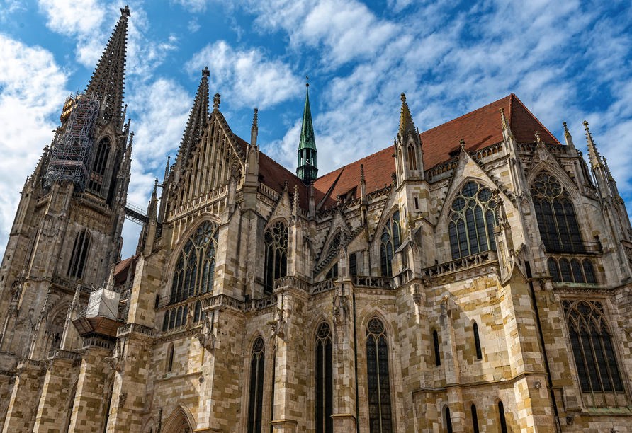 Der Dom St. Peter in Regensburg wird Sie begeistern.