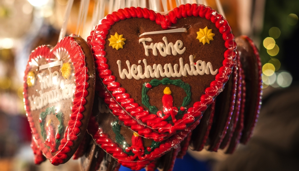 Wir wünschen Ihnen Frohe Weihnachten!