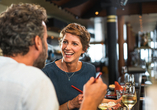 Genießen Sie die große Auswahl an Restaurants an Bord.