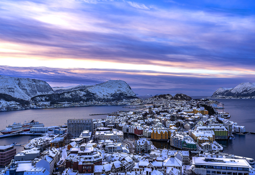 Ålesund in den Wintermonaten