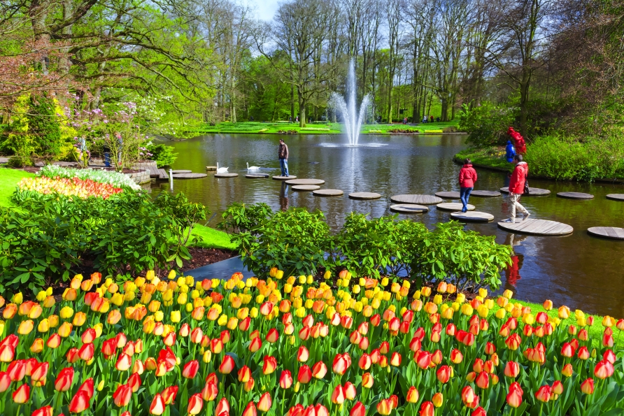 Eine Fahrradtour zum beliebten Keukenhof darf nicht fehlen.