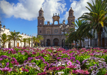 Die Kathedrale Santa Ana in Las Palmas in der Frühlingssonne