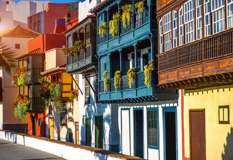 Farbenfrohe Häuser erwarten Sie in La Palma.