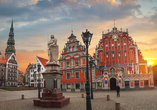 Die ikonische Architektur zieht sich nahezu durch die ganze Stadt von Riga.