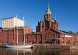 Die Uspenski Kathedrale in Helsinki ist ein wahrer Hingucker.