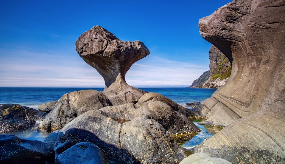 Der Kannesteinen in Måløy ist absolut sehenswert.