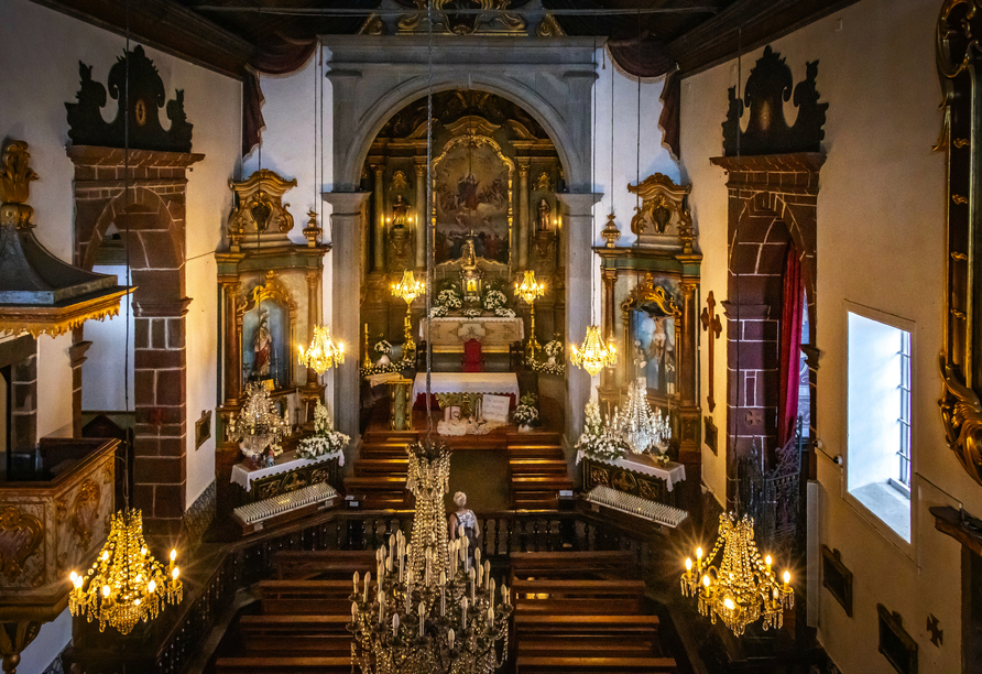 Lassen Sie sich in Monte von der Kirche Nossa Senhora do Monte verzaubern.