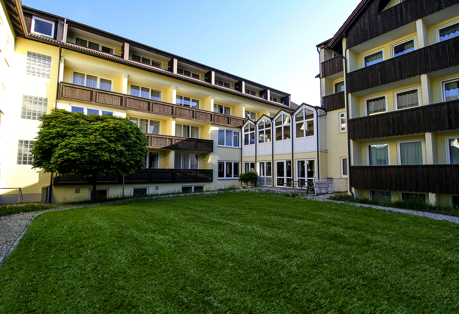 Der Innenhof des Morada Hotels Bad Wörishofen