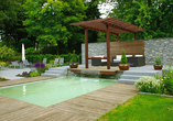 Erholen Sie sich im schönen Garten des Hotels Becker in Bad Laer!