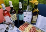 Nutzen Sie das Ausflugspaket Gardasee, um die besten Weine der Gegend zu verkosten.