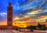 Auf Ihrer Führung durch Marrakesch bekommen Sie unter anderem die imposante Koutoubia-Moschee gezeigt.