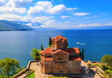Freuen Sie sich auf eine Bootsfahrt auf dem Ohridsee in Nordmazedonien.
