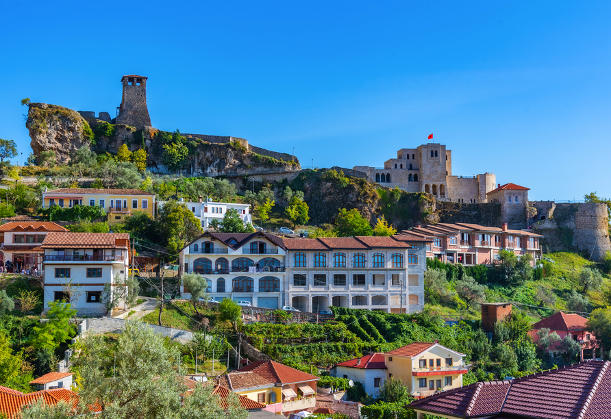 Entdecken Sie Albaniens Schätze wie Kruja und die eindrucksvolle Burg.