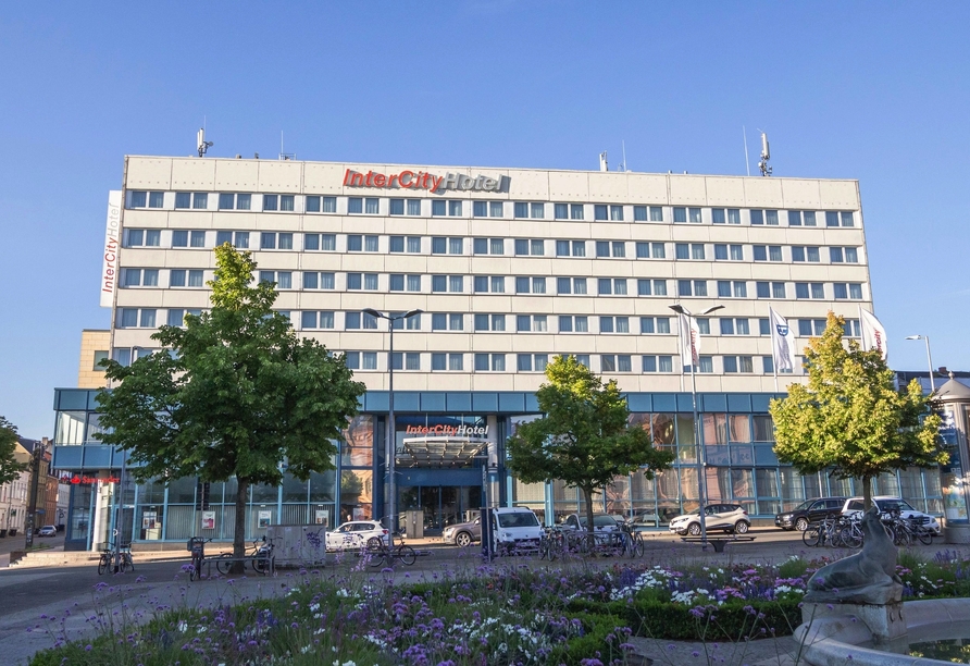 Die Außenansicht des Intercity Hotels Schwerin