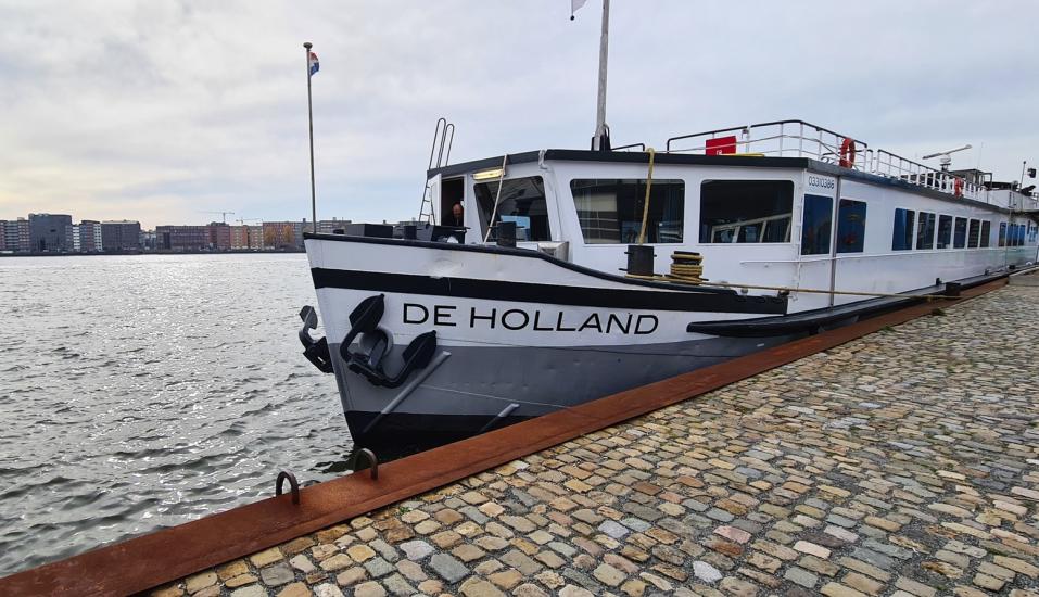 Ihr Schiff De Holland heißt Sie herzlich willkommen!