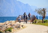 In der Nähe Ihres Hotels befinden sich unzählige Fahrrad- und Fußwege rund um den Gardasee.