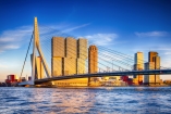 Die berühmte Erasmusbrücke von Rotterdam