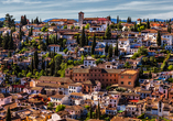 Granada ist eine der vielseitigsten und interessantesten Städte in Spanien.