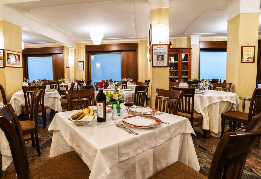 Sollten Sie im Raum Neapel im Hotel Donato untergebracht werden, dürfen Sie sich im italienischen Restaurant verwöhnen lassen.