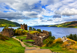 Freuen Sie sich auf einen Besuch von Urquhart Castle und Loch Ness.