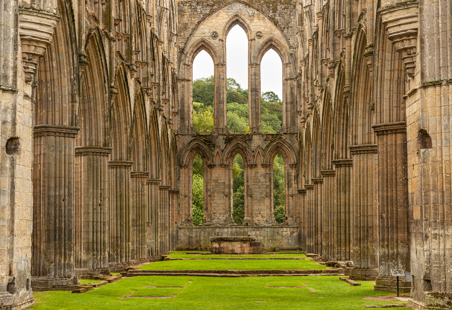 Ausflugstipp: die stattlichen Ruinen der Rievaulx Abbey aus dem 12. Jahrhundert