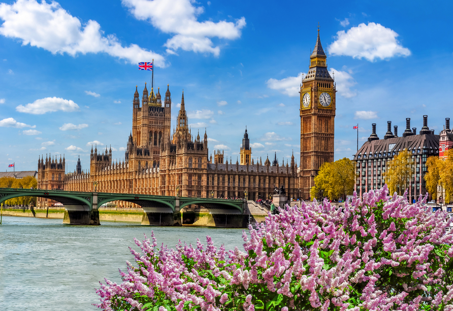 Entdecken Sie die Londoner Wahrzeichen Big Ben und den Westminster Palace.