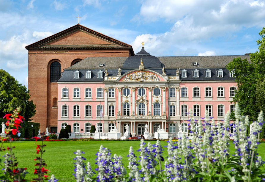 Das Kurfürstliche Palais und die Kostantinbasilika in Trier