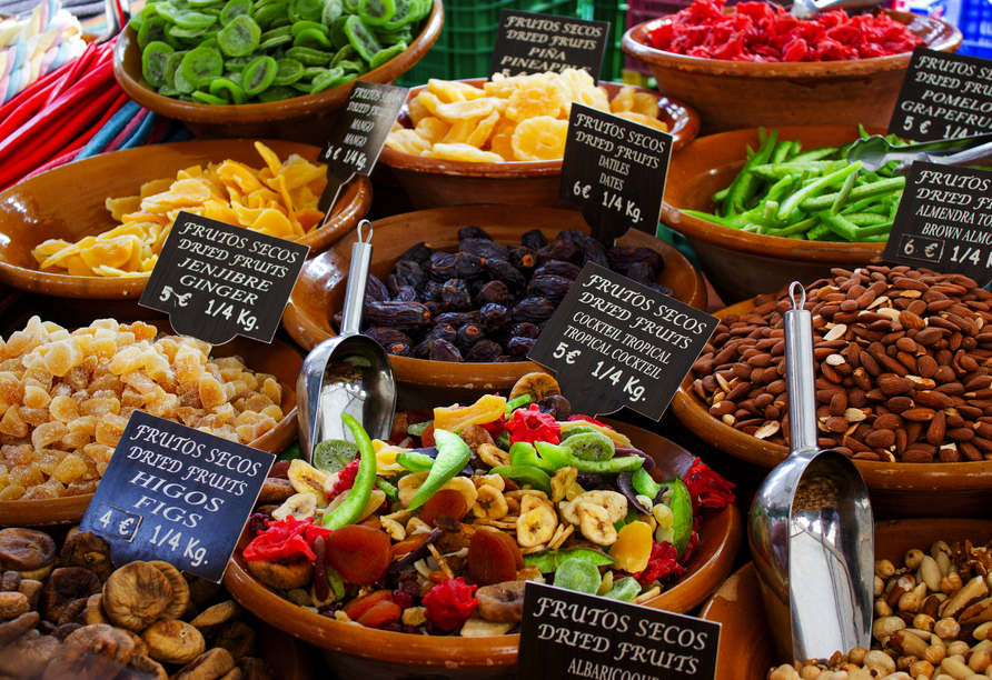 Lassen Sie sich von exotischen Aromen und Früchten auf den mallorquinischen Märkten verzaubern.