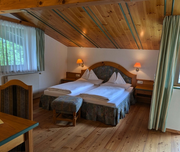 Beispiel eines Doppelzimmers im Sonnenhotel Zum Stern