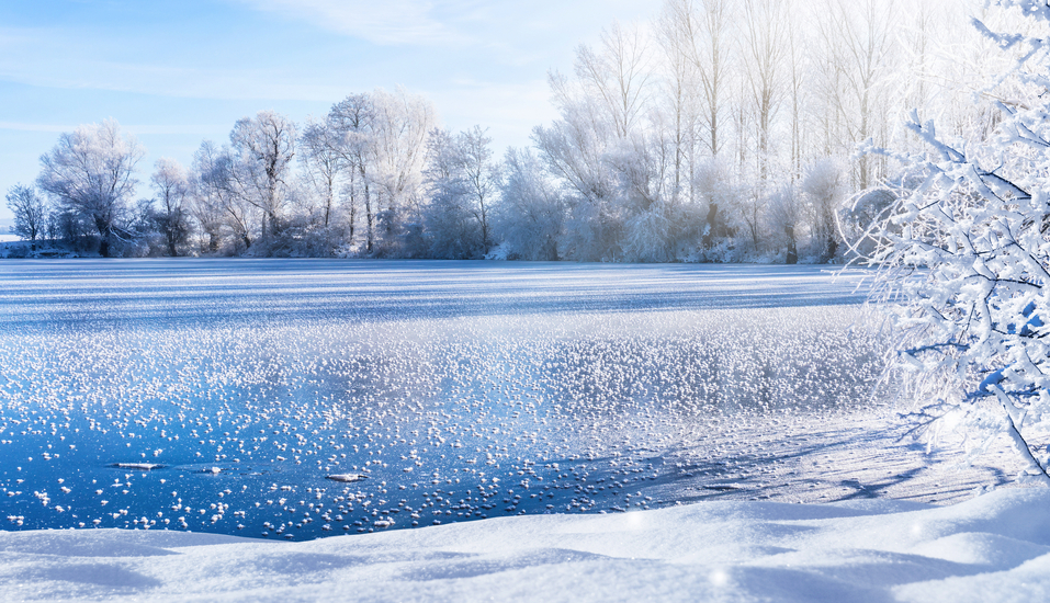 Seehotel Schloss Klink, See im Winter