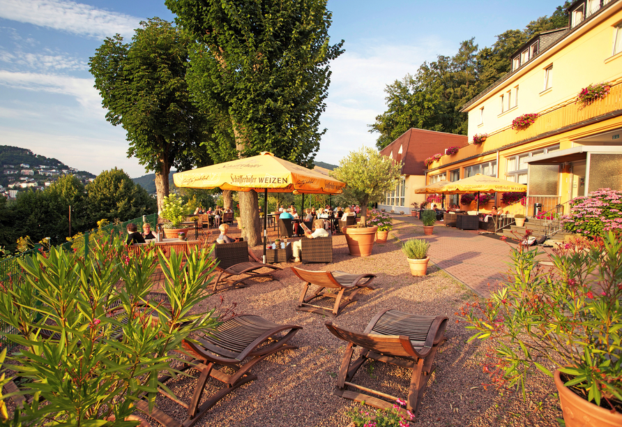 Biergarten des BSW Ferienhotels Lindenbach