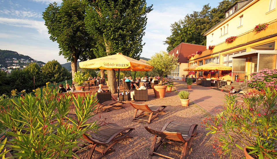 Biergarten des BSW Ferienhotels Lindenbach