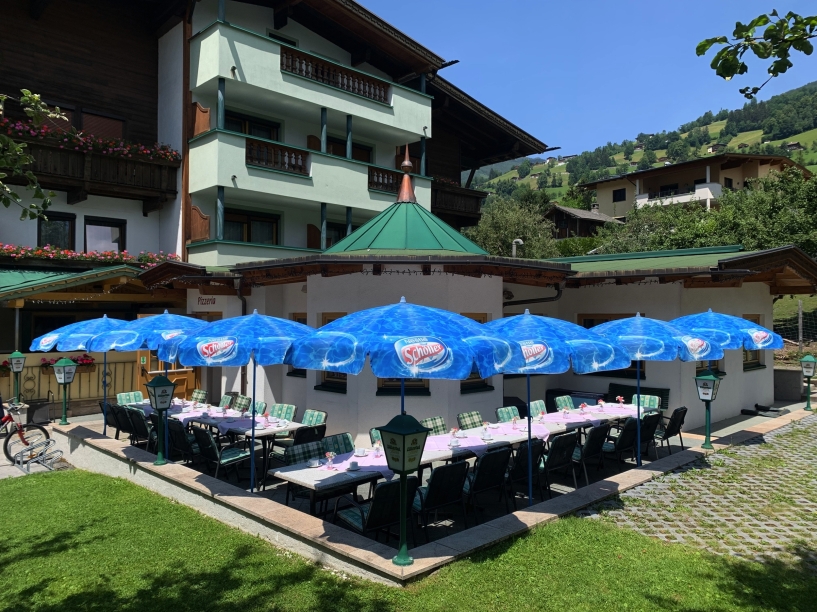 Die Pension liegt idyllisch im Zillertal.