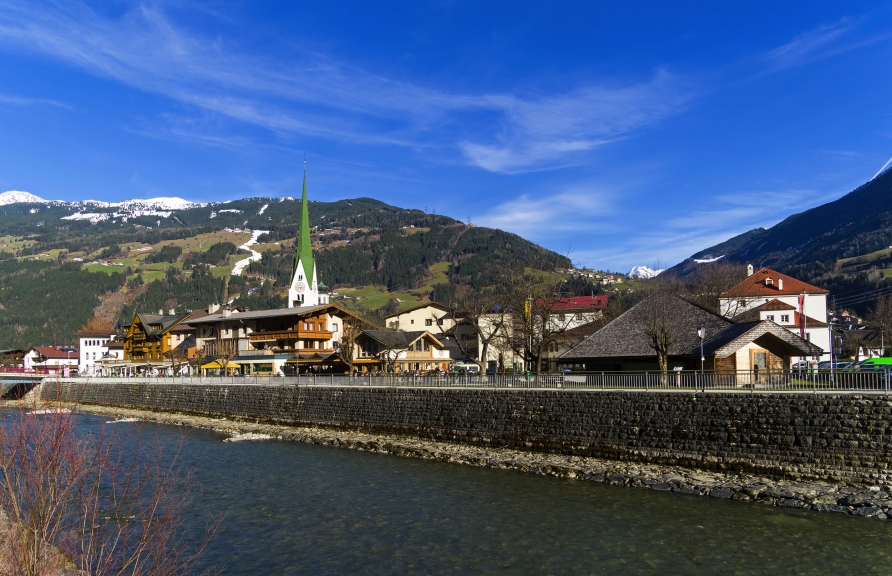 Zell am Ziller befindet sich in der Nähe Ihrer Pension.