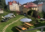 Die Gartenanlage des Spa Hotels Devin