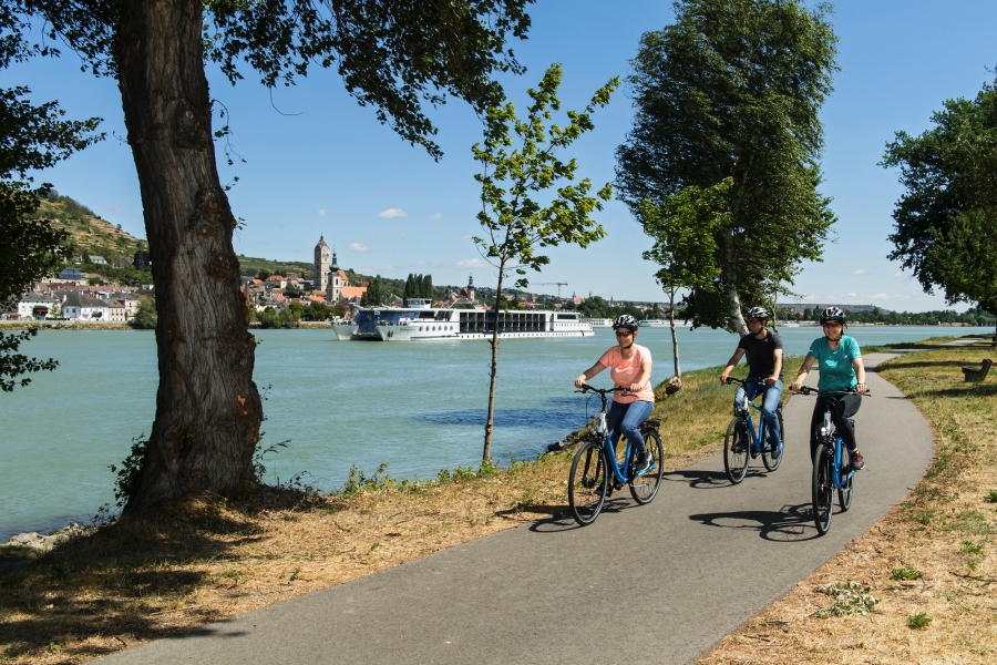 Primadonna ab/an Passau