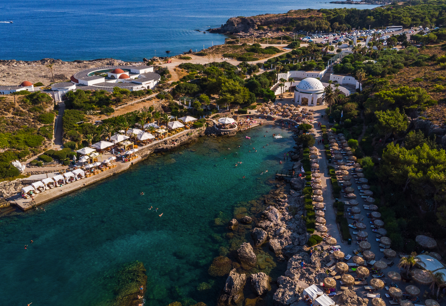 Die Quellen von Kallithea bieten einen hübschen kleinen Strand.