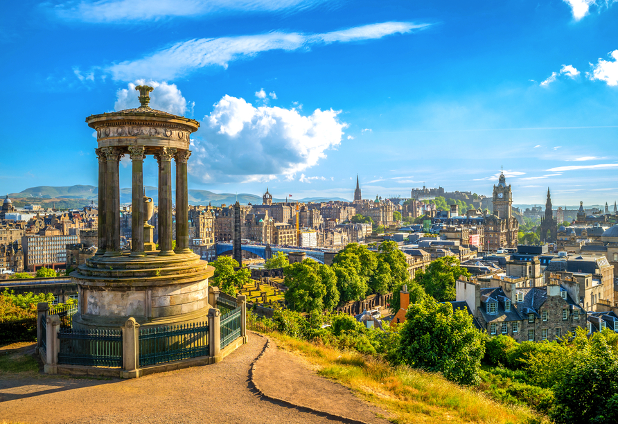 Lernen Sie Edinburgh bei einer Stadtrundfahrt kennen und lieben.