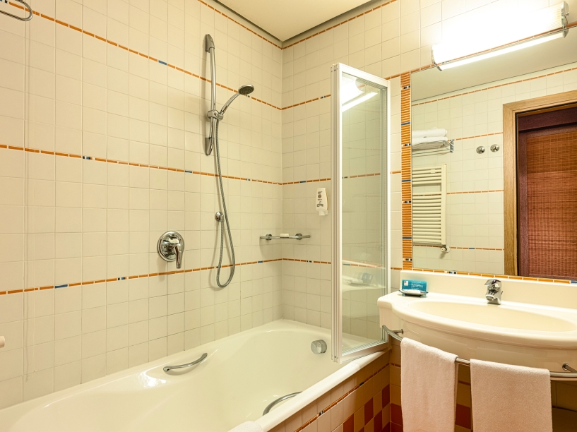 Beispiel für ein Badezimmer im Doppelzimmer Classic oder Superior