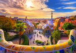 Der Park Güell in Barcelona ist ebenfalls ein Werk von Antoni Gaudí.
