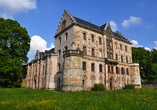 Das Schloss Reinhardsbrunn finden Sie in Friedrichroda.